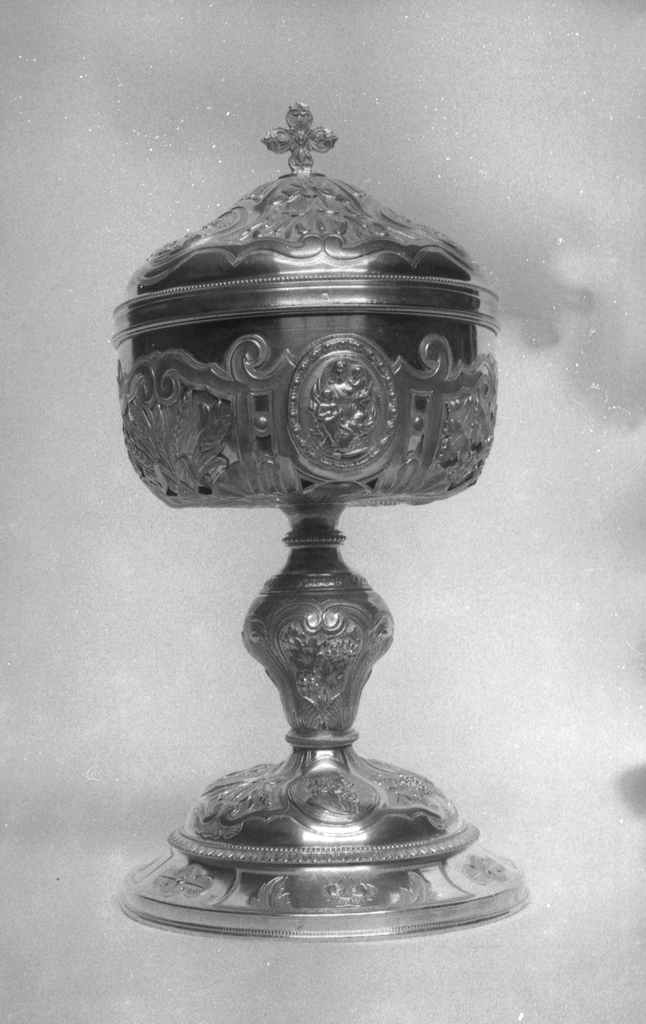 Ciboire (2), église paroissiale Saint-Sulpice (Fougères)