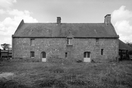 Manoir, 2 rue de Rostrenen (Glomel)