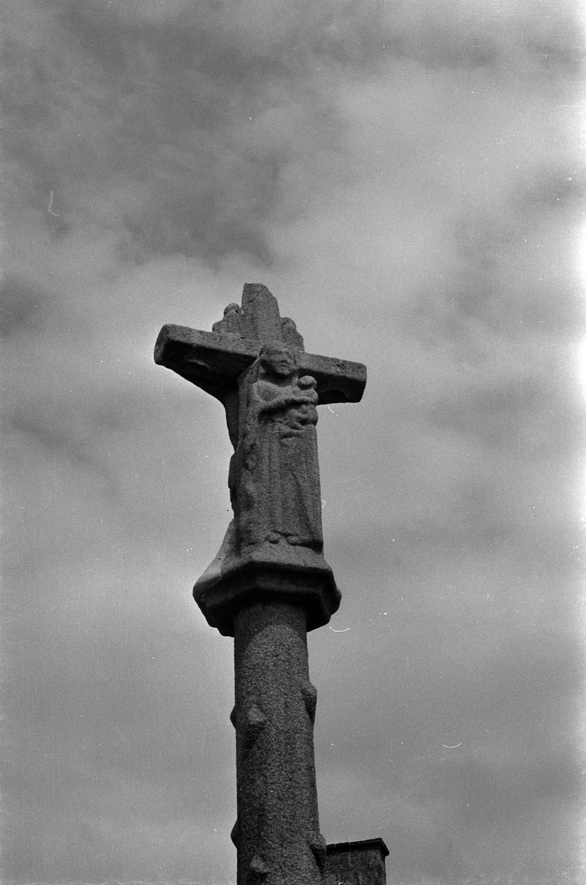 Croix Monumentale, le Quinquis  (Bégard)