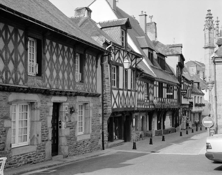 Maison, 11 place Alain de Rohan (Josselin)