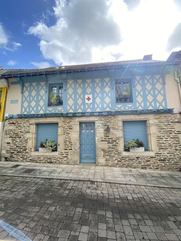Maison, 11 place Alain de Rohan (Josselin)