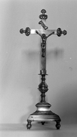 Croix d'autel, chapelle Saint Lubin (Kergrist-Moëlou)