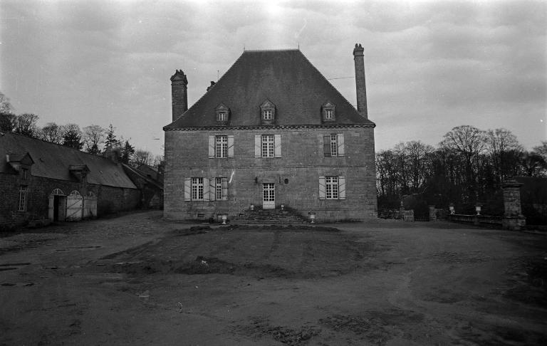 Château, Trégarantec (Mellionnec)