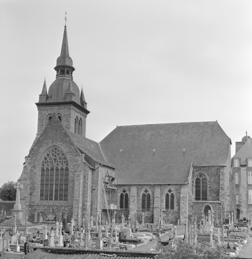 Abbaye de bénédictins puis de lazaristes, place de l'église (Saint-Méen-le-Grand)