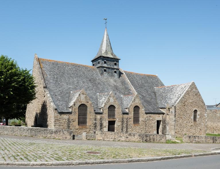 Ancienne église Saint-Lunaire, place du Pilori (Saint-Lunaire)