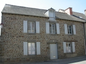Maison, 20 rue des Forges (Hédé fusionnée avec Bazouges-sous-Hédé pour former la commune de Hédé-Bazouges en 2009)