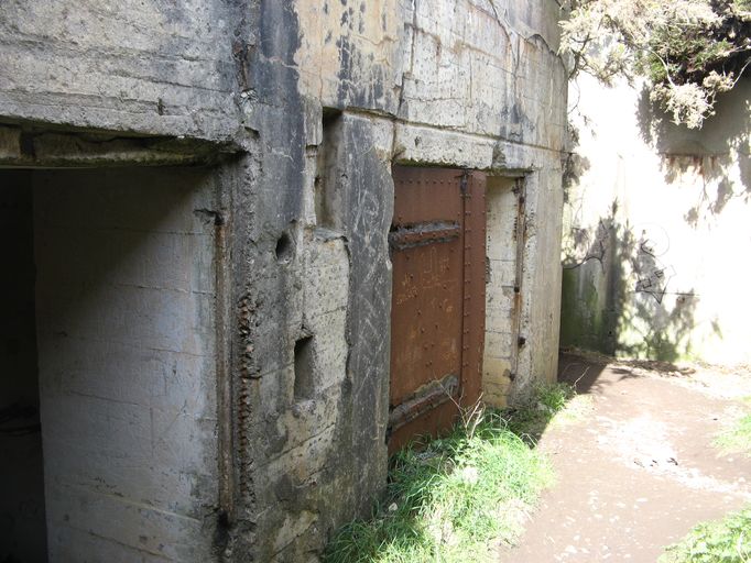 Batterie d'artillerie du Cap de la Chèvre (Cr 11 et Cr 350) puis mémorial de l’Aéronautique Navale, Cap de la Chèvre (Crozon)
